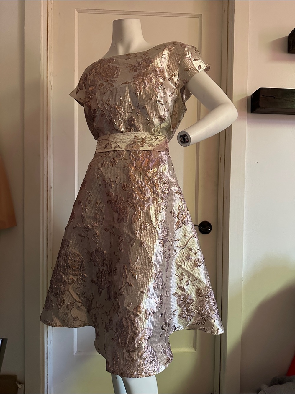Stunning fit flare jacquard Rose Gold Floral Midi Dress